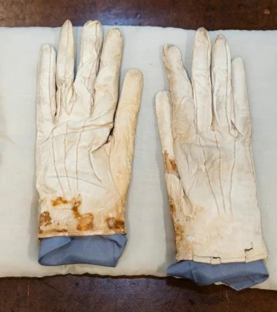 Los guantes ensangrentados de Abraham Lincoln