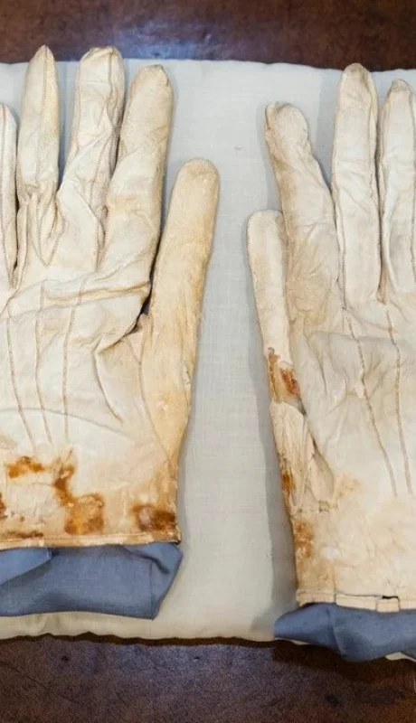 Los guantes ensangrentados de Abraham Lincoln