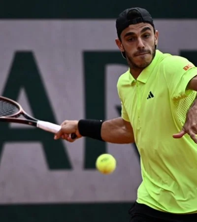 Francisco Cerúndolo fue eliminado en primera ronda de Ronlan Garrós. Fuente: X