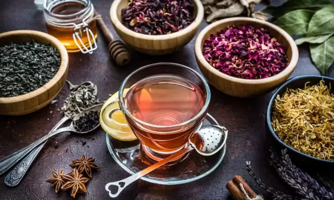 Se dice que el té es la bebida más popular a nivel internacional, y esto no falta a la razón, ya que es la más consumida en todo el mundo.