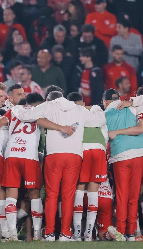 Huracán juega en el Ducó para ser primero de su grupo.