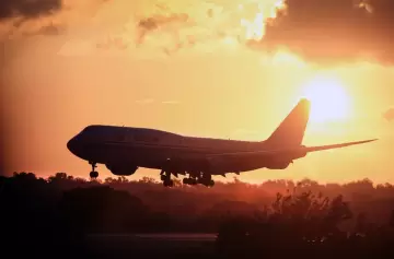 Turismo: en abril más argentinos viajaron que extranjeros que ingresaron