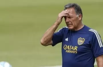 Si Russo firma con Boca, se convertirá en el DT más longevo de su historia