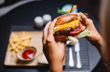 Por qué se celebra el 28 de mayo el Día de la Hamburguesa