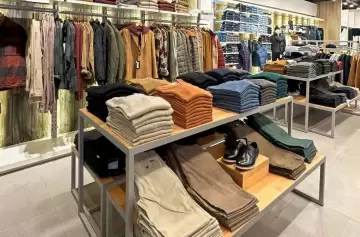 La importación de indumentaria empuja los precios hacia abajo