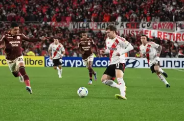 River cerró la fase de grupos con un empate ante Universitario de Perú