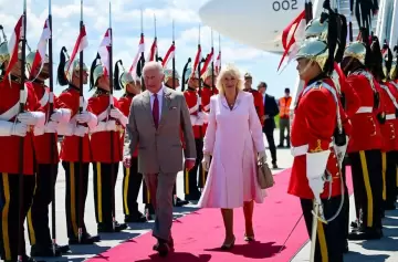 Carlos III arengó a los canadienses a defender su país frente a Estados Unidos