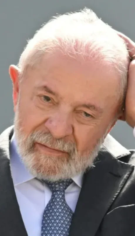 El mandatario brasileño sufre malestares y afecciones frecuentes que limitan el ejercicio de su conducción.