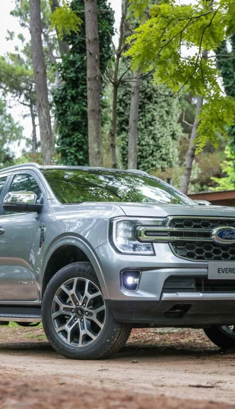 Ford Everest 2025.