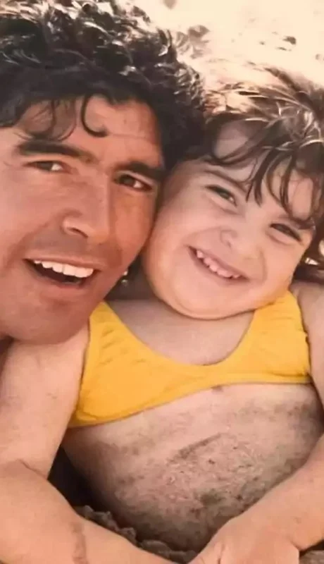 Gianinna Maradona se descompensó en el juicio por la muerte de su papá. Fuente: Web