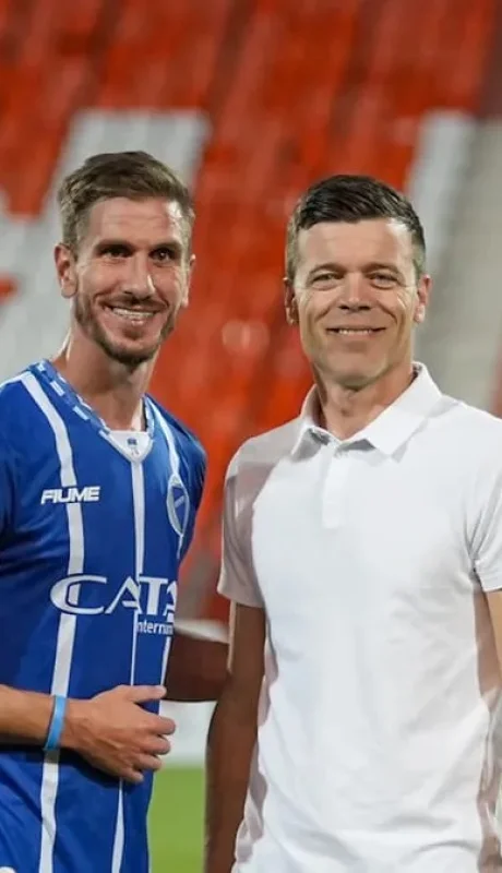 Rasmussen volvería el equipo titular