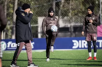 Platense: un plantel con varios hombres que ya saben de vueltas olímpicas