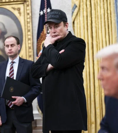 El multimillonario no ve con buenos augurios que el republicano se embarque en un proyecto que le implique generar billones en deuda pública.