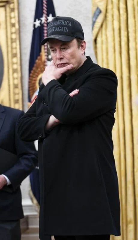 El multimillonario no ve con buenos augurios que el republicano se embarque en un proyecto que le implique generar billones en deuda pública.