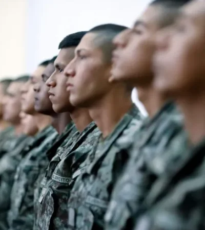 Los aspirantes deberán completar estudios primarios, rendir un examen psicofísico y hacer un curso de admisión.