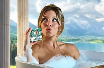 El jabón de Sydney Sweeney hecho con el agua que usó para bañarse: ¿a qué huele?