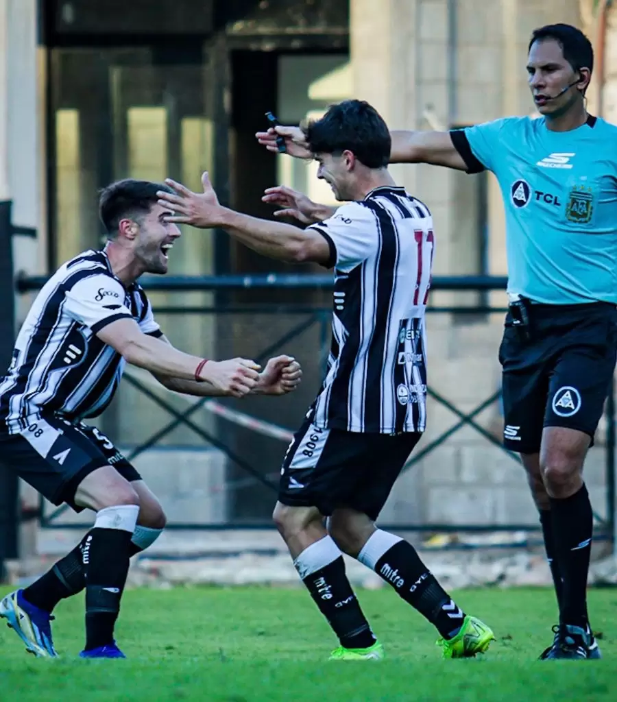 Gimnasia y Esgrima venció a Defensores de Belgrano por 2 a 0/ Fuente: Prensa Gimnasia / Ph Manuel Fernández