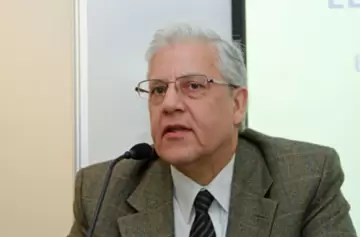 Sticco: "La economía está sólida y la inflación baja más de lo esperado"