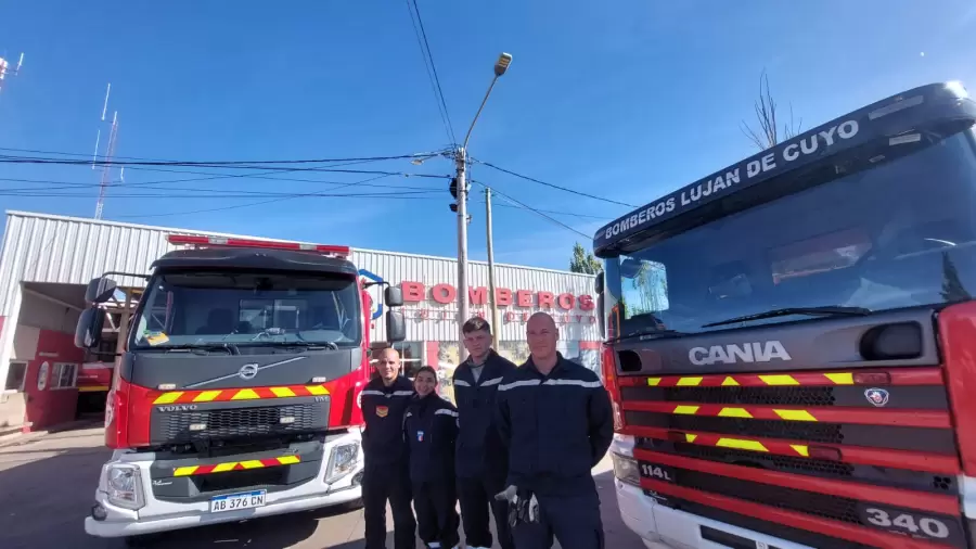 Los bomberos voluntarios de Luján de Cuyo.