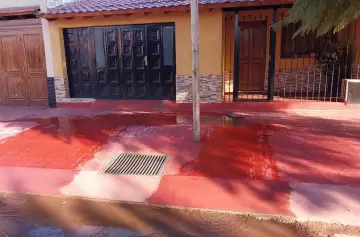 Guaymallén: un medidor defectuoso provoca una gran fuga de agua y un reclamo sin respuestas