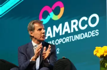 Martín Redrado advirtió sobre el problema del bimonetarismo