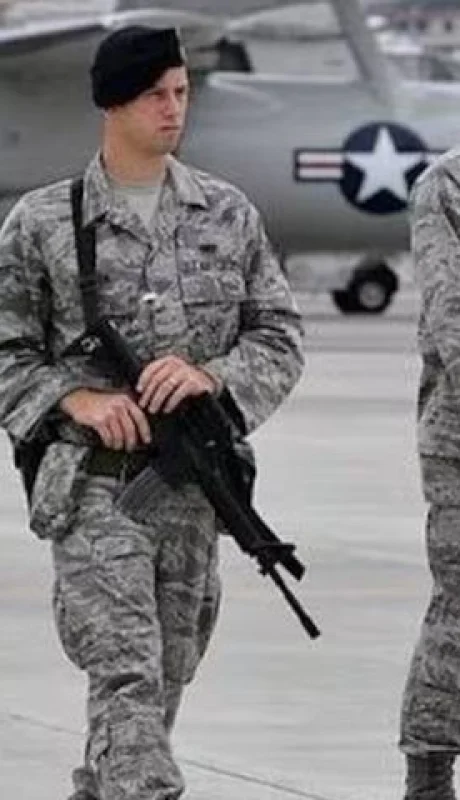 Noboa quiere ampliar la llegada de más recursos militares de EE.UU. para combatir a las bandas del narcotráfico.