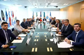Cumbre: los gobernadores piden reunión con Milei para discutir una reforma fiscal