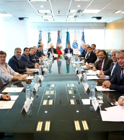 Gobernadores piden reunirse con Milei para discutiruna reforma fiscal integral y retomar el Pacto de Mayo.