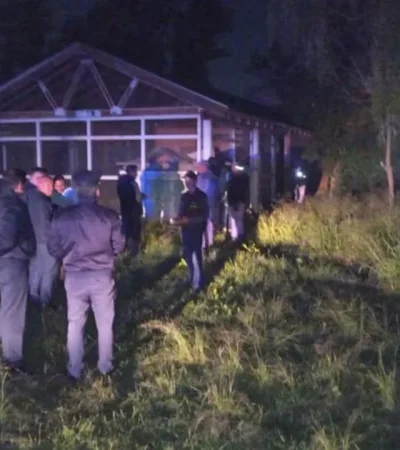 Funcionarios policiales trabajaron en el lugar donde ocurrió el hecho. (Foto: NA)