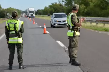 Circulaba en una camioneta con casi 50 kilos de droga ocultos en un lugar insólito