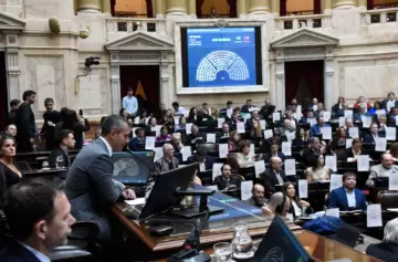 La oposición quiso destrabar la presidencia de la comisión Libra pero Menem frenó todo