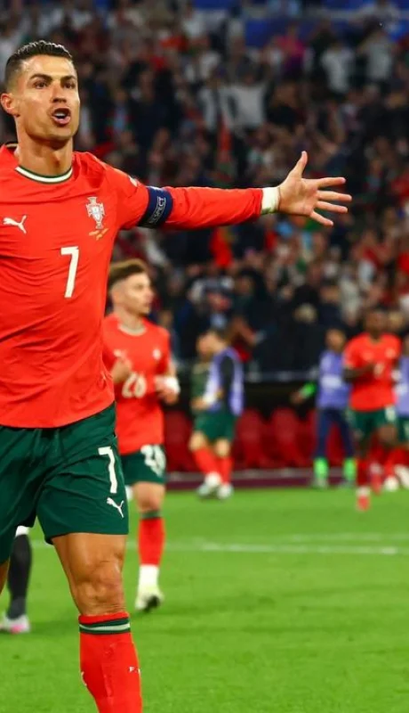 Cristiano marcó el segundo gol de Portugal.