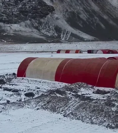 Nevada en el campamento minero Los Azules, en Calingasta.