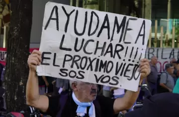 Oficial: Milei vetó las leyes de suba a jubilados, discapacidad y moratoria