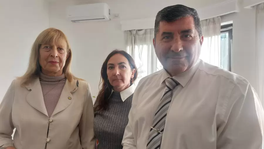 Licenciados Hilda Fadin, Jorge Nicolás Cortez y Fabiana Calabró.