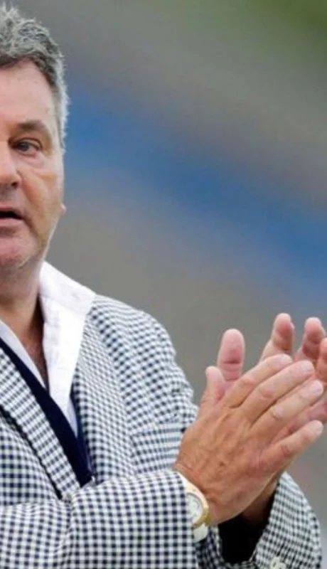 Humberto Grondona iría a Uruguay