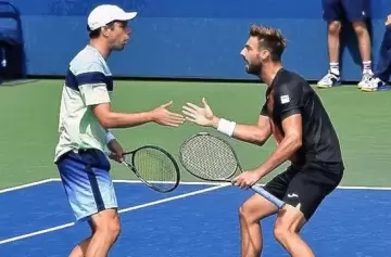 Horacio Zeballos y Marcel Granollers hacen historia y avanzan a la final en Paris