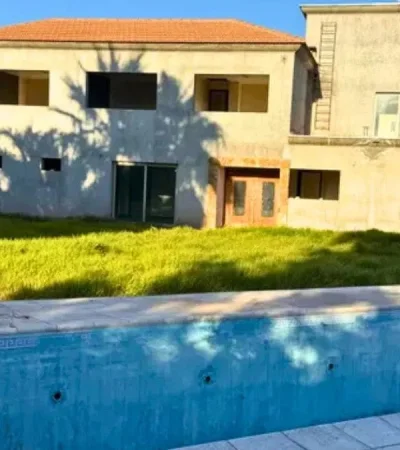 Mansión de Luis Lobos.