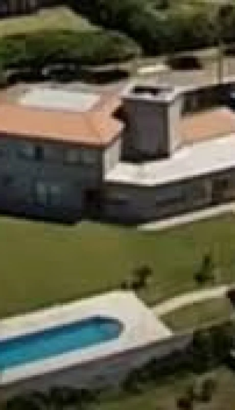 La mansión del ex jefe comunal Luis Lobos se remató al servicio de la DGE.