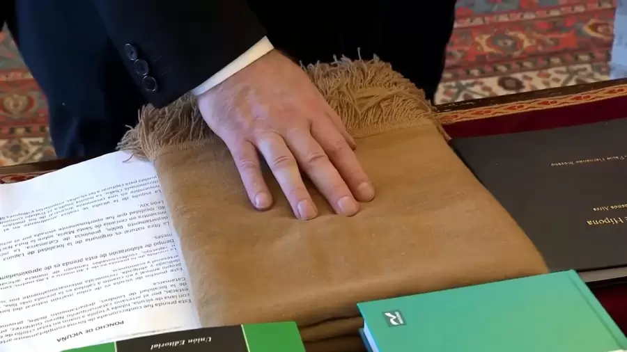 Los regalos que intercambiaron el papa León XIV y el presidente argentino Javier Milei/ Fuente: NA