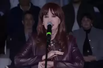 Cristina reapareció en Corrientes y se victimizó: "Me quieren muerta o presa"