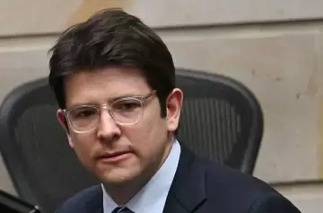 Candidato presidencial colombiano fue baleado y está muy grave