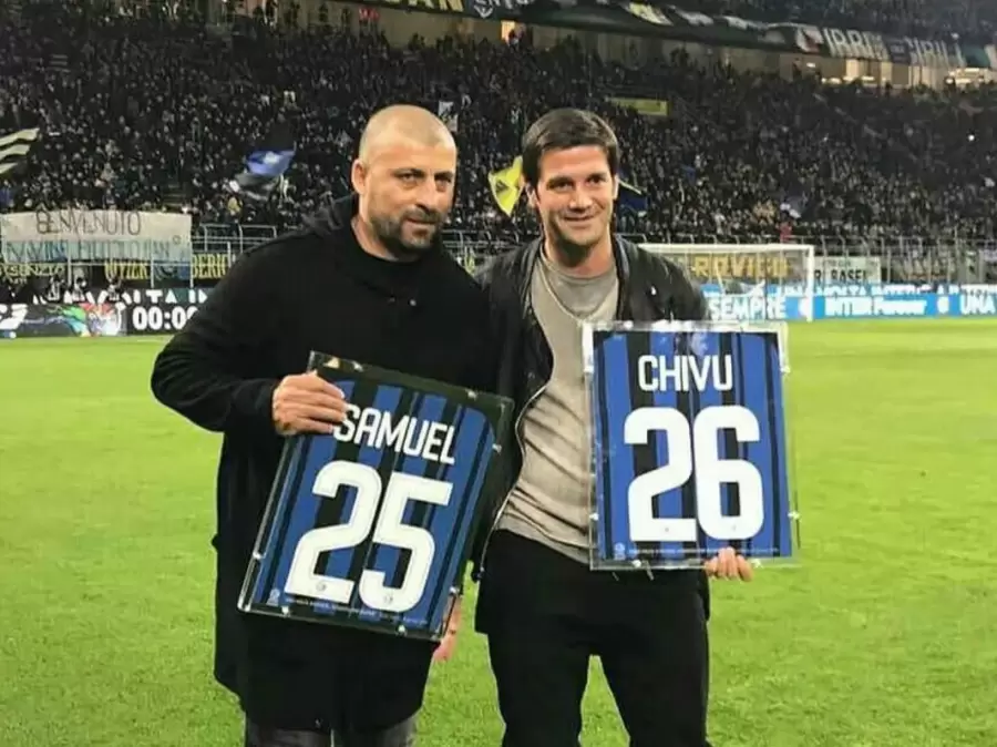 Chivu tentó a Samuel para que sea su ayudante en el Inter.