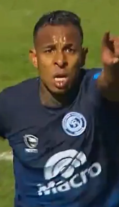 Villa podría salir de la Lepra mendocina, aunque desde el club sueñan con retenerlo.