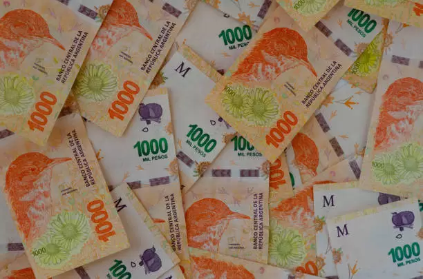 Pesos argentinos.