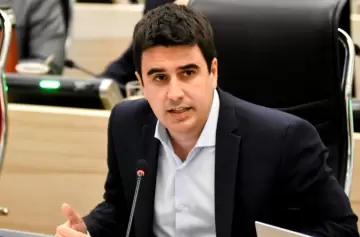 "El circo judicial logró cohesionar al peronismo en una estrategia común"