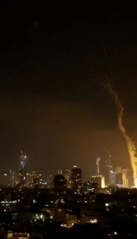 Todo Tel Aviv se encuentra en alerta. La "Cúpula de Hierro" no pudo detectar todos los misiles balísticos que cayeron sobre la capital israelí.