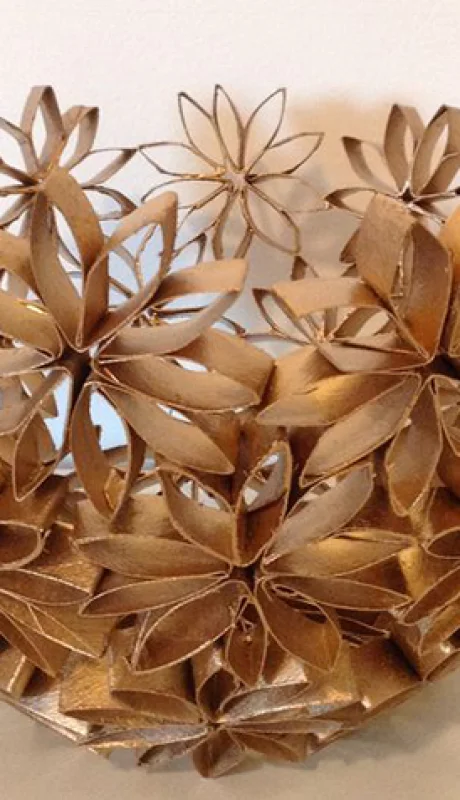 Bol con rollos de papel/ Fuente: La página del artesano