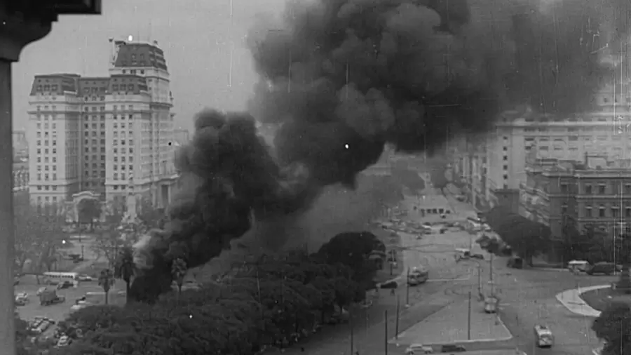 Bombardeos a la Plaza de Mayo en 1955.