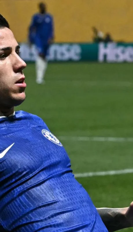 Enzo Fernández celebra su gol.